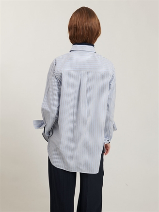 Basic Apparel Lula Oversized Shirt Bright white/Asleigh/Sky captain